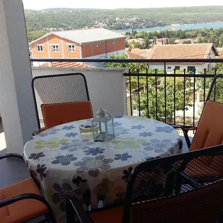 With A Parking Space Gornji Karin, Novigrad - 16610 Apartman