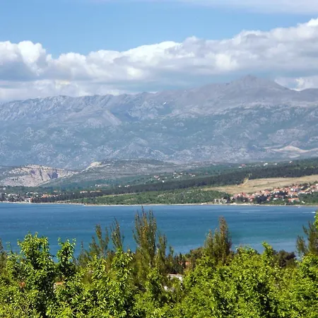 Apartman With A Parking Space Gornji Karin, Novigrad - 16610 *